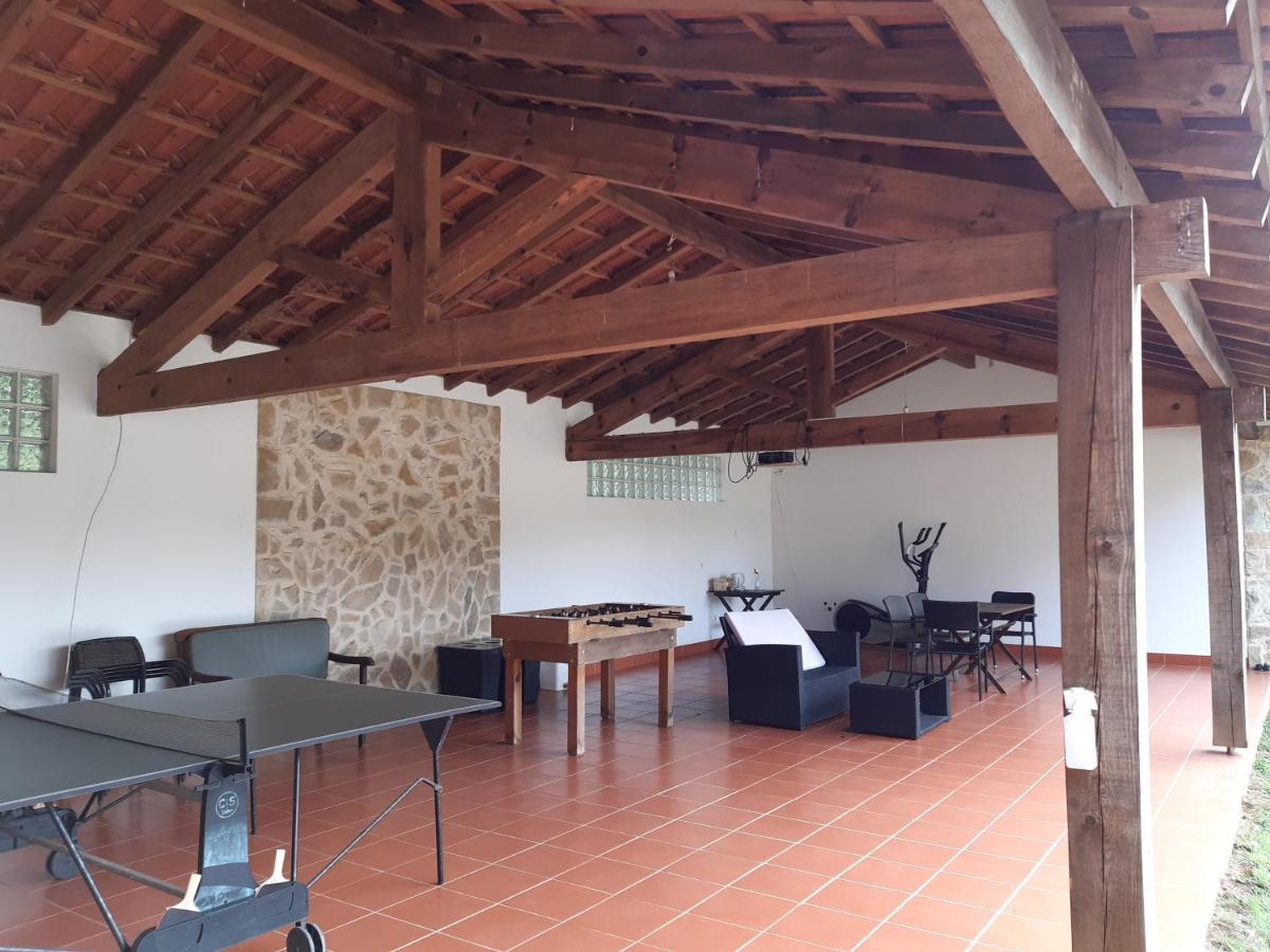 ヴィーラ・ノーヴァ・デ・ポイアレス Quinta No Pinhal Bed & Breakfast エクステリア 写真
